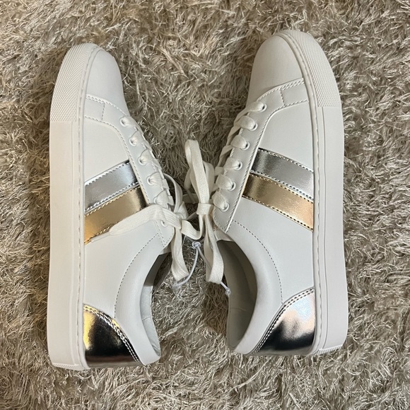 NWT J. Crew Road Trip Sneakers - Picture 6 of 9